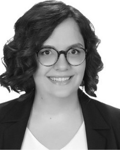 Retrato de Burcu Çınar