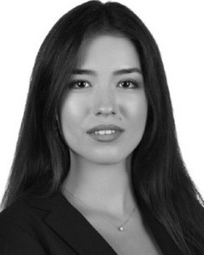 Retrato de Yağmur Gündoğdu