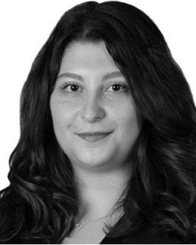 Retrato de Deniz Şengün