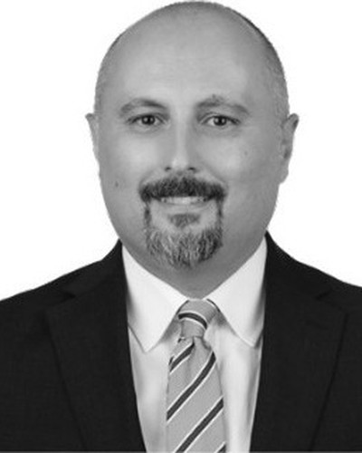 Retrato de Onur Tuna