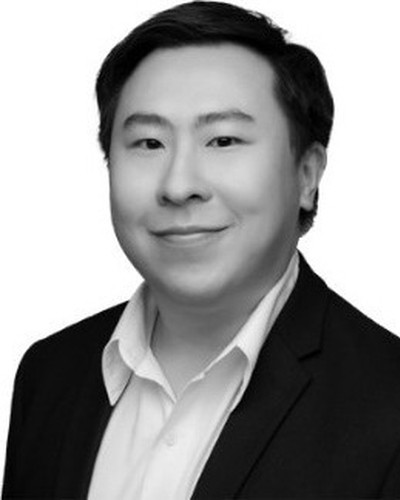 Retrato de Sirapat Chaisarnseri