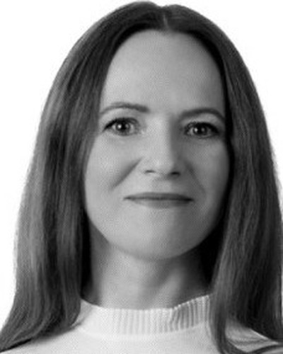 Retrato de Nina Lazar