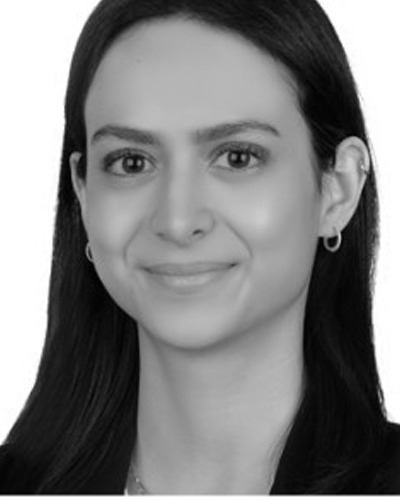 Retrato de Ayşe Dilara Kaçar