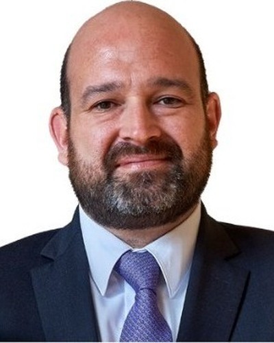 Retrato de Víctor Manuel Ruiz Barboza