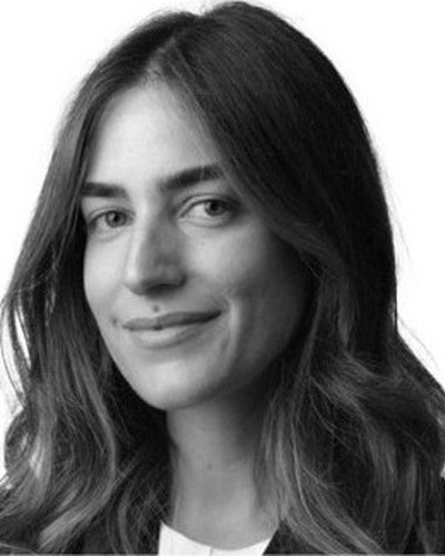 Retrato de Ayşe Uyanık