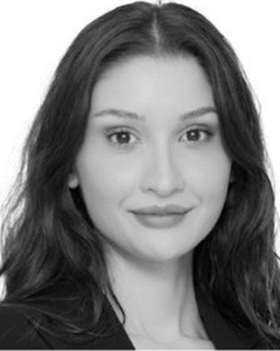 Retrato de Elif Çağlayan