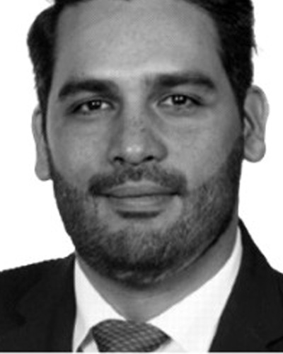 Retrato de Eloy Martínez