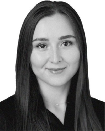Retrato de Elmaz Abkhairova