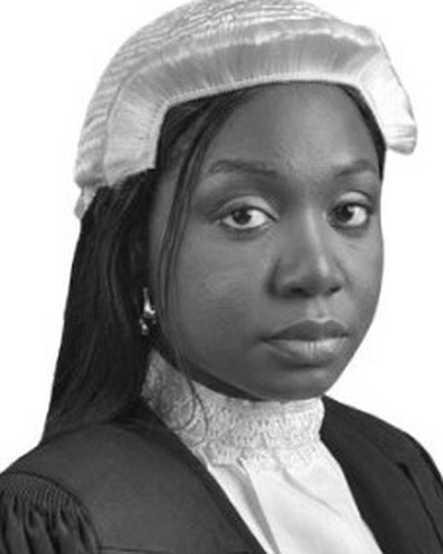 Retrato de Senesi Afegbua