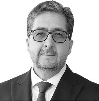 Retrato de Javier Robalino Orellana