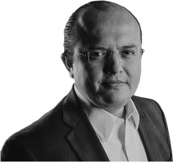Retrato de Víctor Raúl Pérez Urban