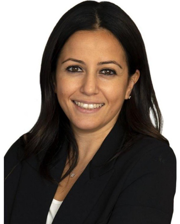 Retrato de Başak Dervişbey